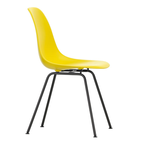 Cadeira Eames em Plástico DSX / Base Preta